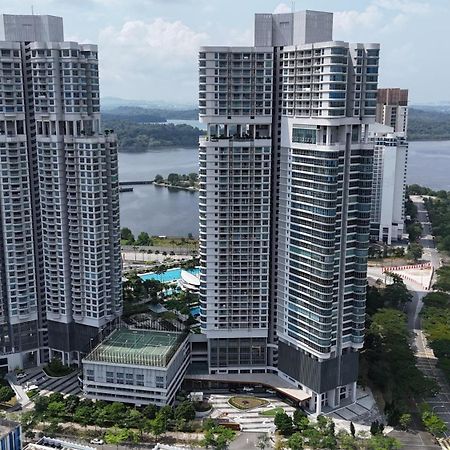 Teega Suites Puteriharbour By Wp Homestay ยะโฮร์บาห์รู ภายนอก รูปภาพ