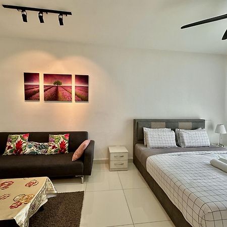 Teega Suites Puteriharbour By Wp Homestay ยะโฮร์บาห์รู ภายนอก รูปภาพ