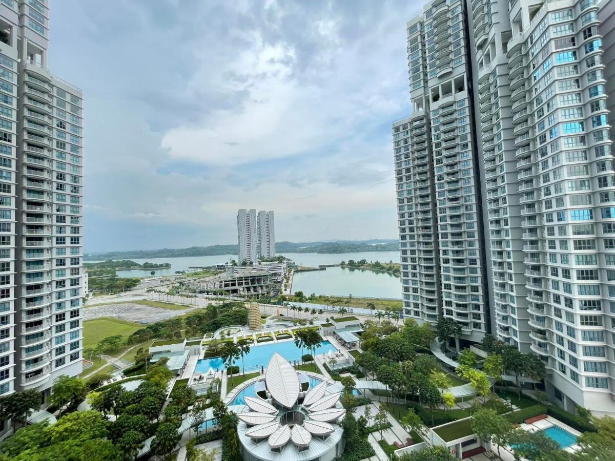 Teega Suites Puteriharbour By Wp Homestay ยะโฮร์บาห์รู ภายนอก รูปภาพ